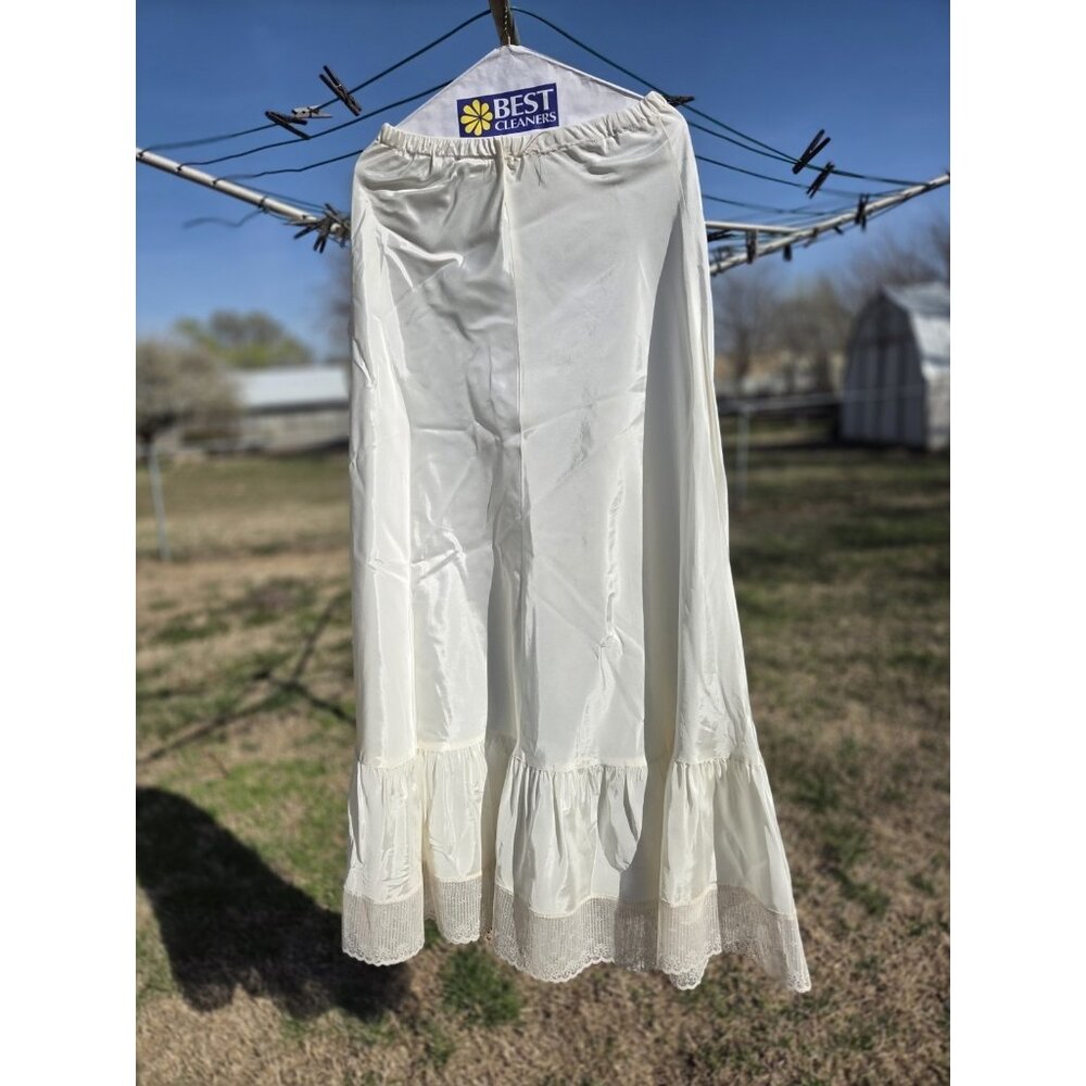 Classic Cream Half Slip with Lace Trim